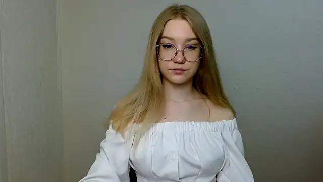 cindi hot online show from 04-13-26, 11:14