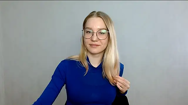 Snapshot of cindi_hot chatting on 02-26-25, 10:38 cindi hot online show from 02-26-25, 10:38