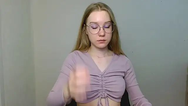 Snapshot of cindi_hot chatting on 02-28-26, 01:33 cindi hot online show from 02-28-26, 01:33