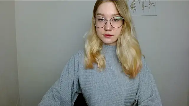 Snapshot of cindi_hot chatting on 03-23-25, 08:15 cindi hot online show from 03-23-25, 08:15