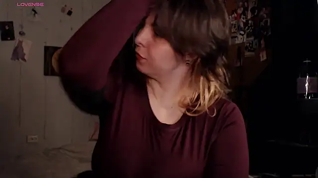 Saya sweet online show from 12-17-25, 09:09