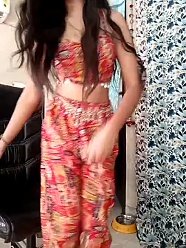 Parinaaz18 online show from 09-30-25, 02:28