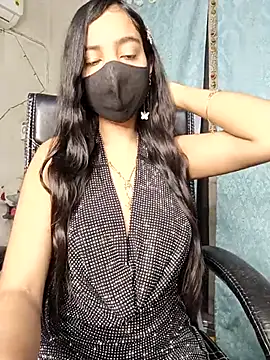 Parinaaz18 online show from 12-19-25, 01:42