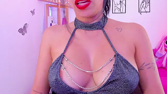 EmillySanders online show from 07-29-26, 10:20