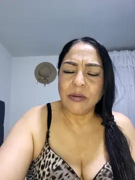 Gina Myers online show from 12-01-25, 01:06