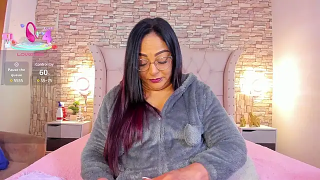 Snapshot of Gina_Myers chatting on 03-20-25, 12:22 Gina Myers online show from 03-20-25, 12:22