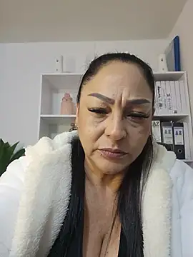 Gina Myers online show from 05-16-26, 03:38