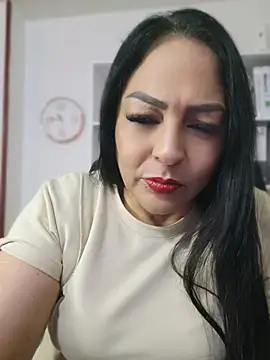 Snapshot of Gina_Myers chatting on 07-17-26, 03:48 Gina Myers online show from 07-17-26, 03:48