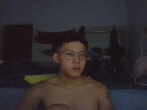 Snapshot of ZHIIz chatting on 12-18-25, 01:04 ZHIIz online show from 12-18-25, 01:04