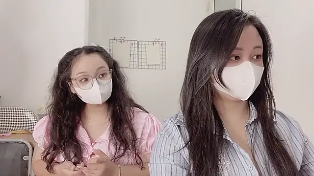 Bamboo Swetie online show from 10-22-25, 03:11