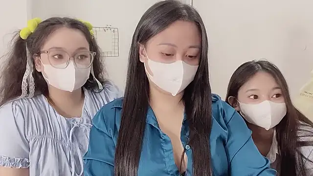 Bamboo Swetie online show from 11-15-25, 03:05