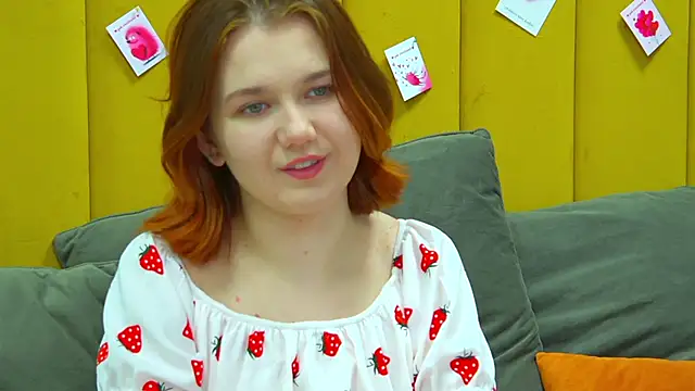 Snapshot of LessySmith chatting on 02-13-26, 04:18 LessySmith online show from 02-13-26, 04:18