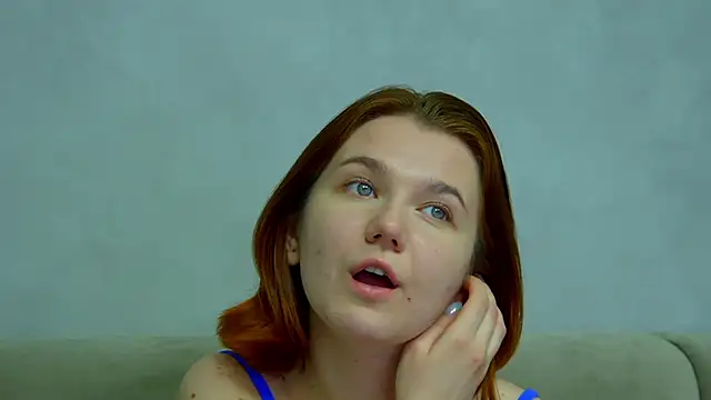 Snapshot of LessySmith chatting on 02-08-26, 04:43 LessySmith online show from 02-08-26, 04:43