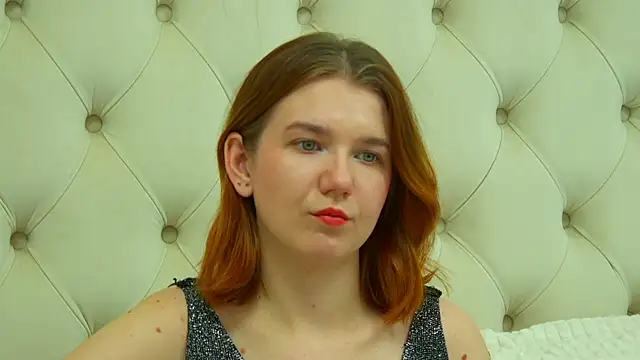 Snapshot of LessySmith chatting on 11-16-25, 04:45 LessySmith online show from 11-16-25, 04:45