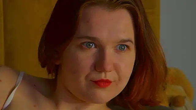 Snapshot of LessySmith chatting on 02-07-26, 04:20 LessySmith online show from 02-07-26, 04:20