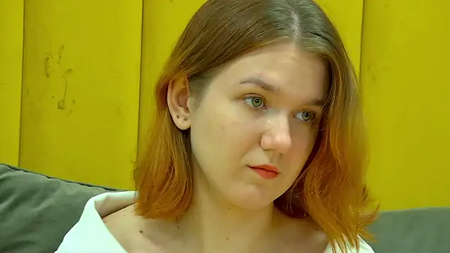 Snapshot of LessySmith chatting on 11-03-25, 04:21 LessySmith online show from 11-03-25, 04:21