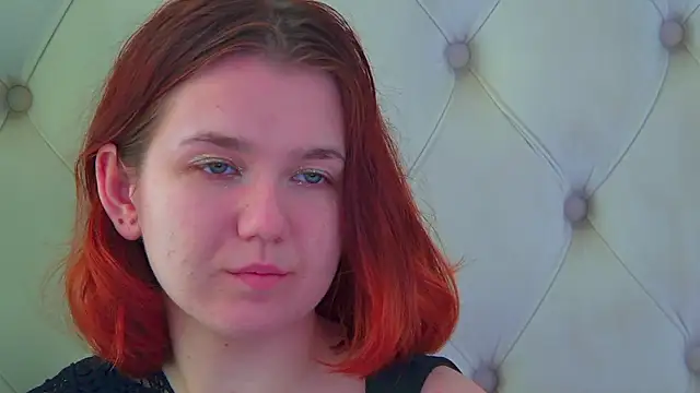 LessySmith online show from 03-09-26, 05:33