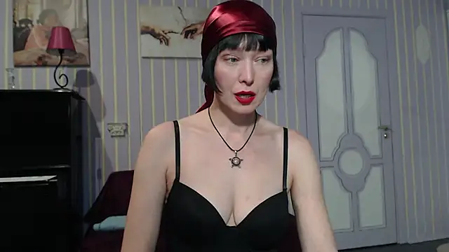 Snapshot of Marquise555 chatting on 12-18-24, 04:28 Marquise555 online show from 12-18-24, 04:28