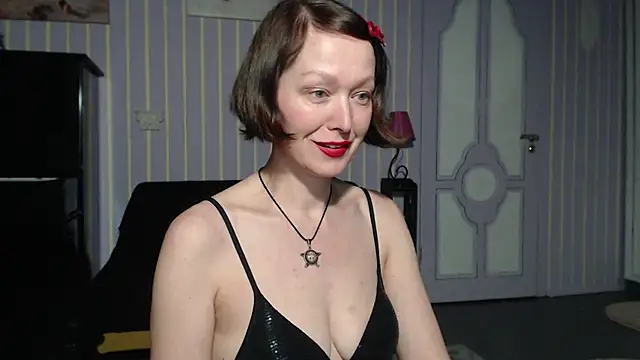 Snapshot of Marquise555 chatting on 02-08-25, 05:08 Marquise555 online show from 02-08-25, 05:08