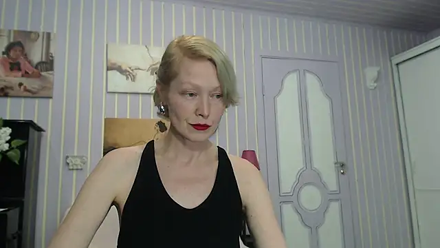 Snapshot of Marquise555 chatting on 05-26-26, 05:11 Marquise555 online show from 05-26-26, 05:11