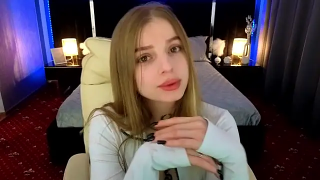 Snapshot of Lexi_Si chatting on 09-28-25, 06:09 Lexi Si online show from 09-28-25, 06:09