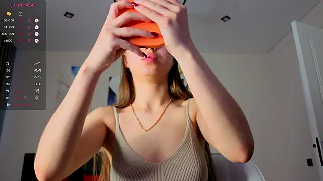 Dream emma online show from 10-31-25, 01:35