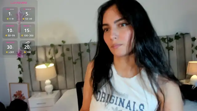 kareena basu online show from 03-26-26, 03:38