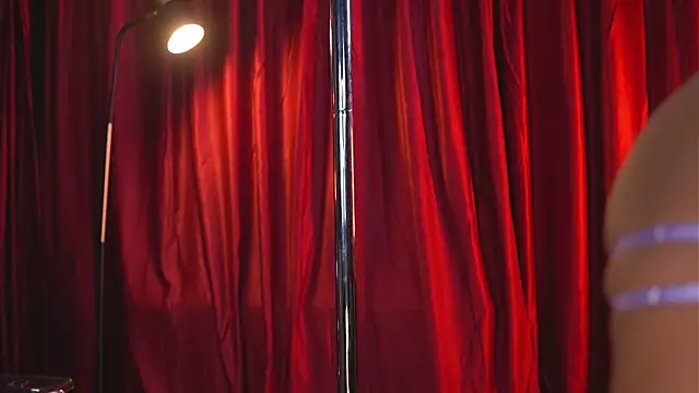 Evelyn Evyyy online show from 10-06-25, 06:19