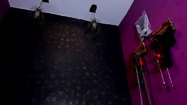 Alexa Slave online show from 11-11-25, 07:08