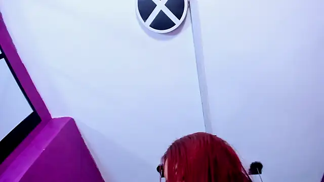 Alexa Slave online show from 09-25-25, 02:45