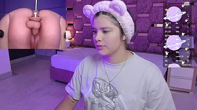 Trianna   online show from 12-01-25, 01:45