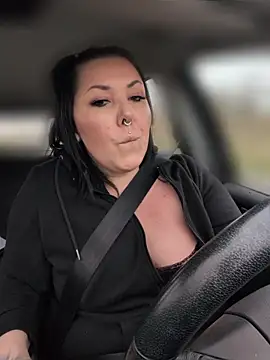 -BonnieBlack- online show from 04-13-26, 08:18