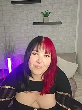 Snapshot of -BonnieBlack- chatting on 06-19-26, 09:20 -BonnieBlack- online show from 06-19-26, 09:20
