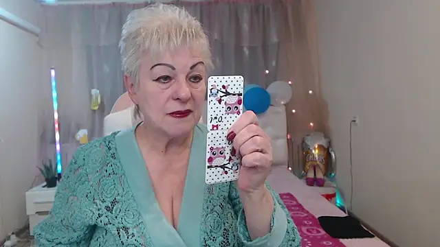 KayleSmoll online show from 10-08-25, 06:30