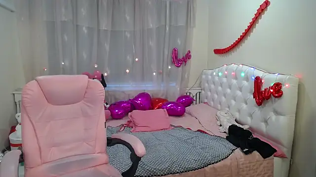 KayleSmoll online show from 03-13-25, 04:38