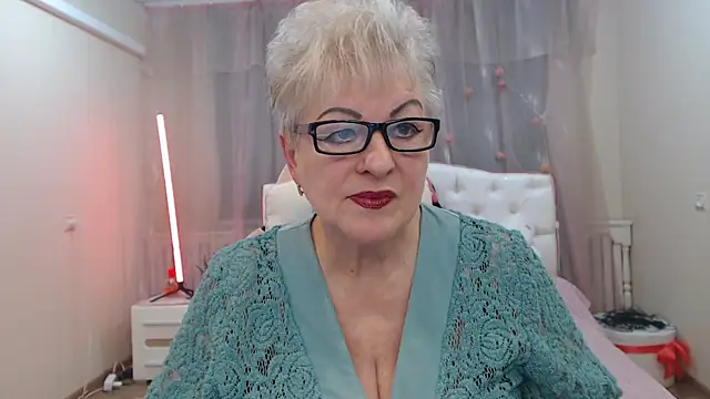 KayleSmoll online show from 11-21-25, 07:46