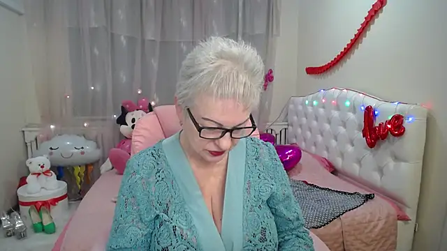 KayleSmoll online show from 03-11-25, 10:31