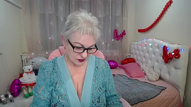 KayleSmoll online show from 03-05-25, 05:18