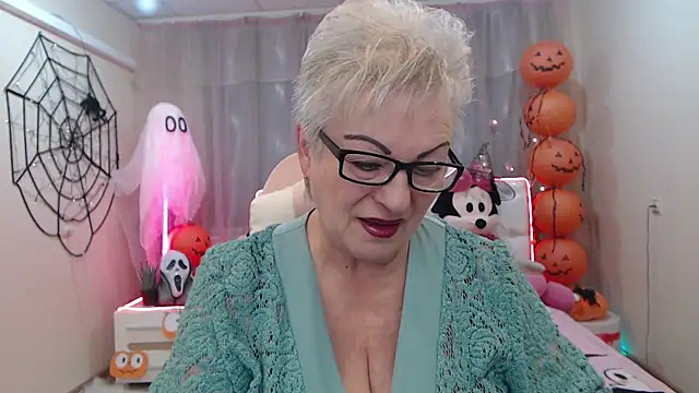 KayleSmoll online show from 10-14-25, 06:41