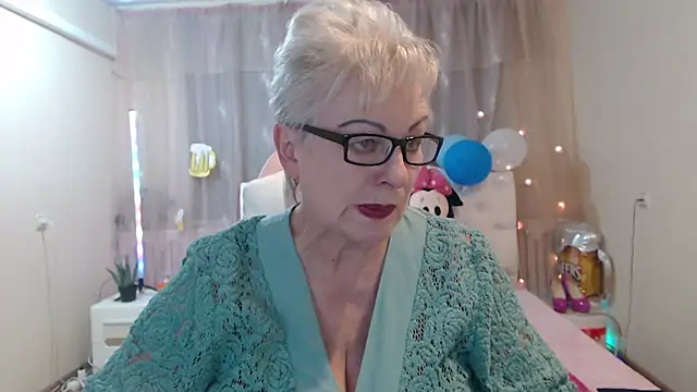 KayleSmoll online show from 10-02-25, 06:22