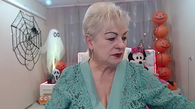 KayleSmoll online show from 10-11-25, 06:31