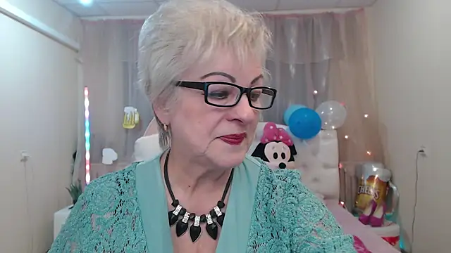 KayleSmoll online show from 09-19-25, 06:34