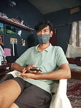 richardjames95 online show from 04-08-26, 07:15