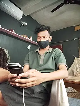 richardjames95 online show from 02-10-26, 09:19