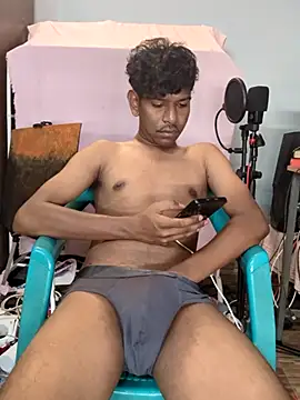 richardjames95 online show from 10-07-25, 07:48