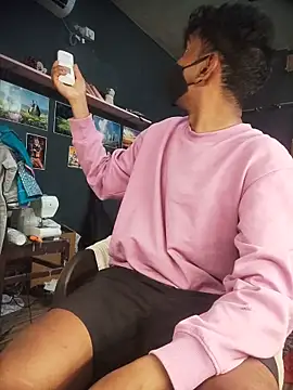 richardjames95 online show from 03-06-26, 12:11