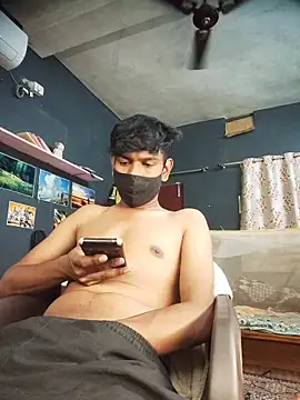 richardjames95 online show from 03-10-26, 09:41