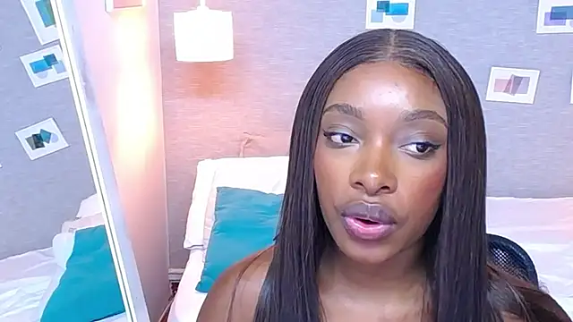 Snapshot of Shamiraa_moore chatting on 03-18-25, 04:39 Shamiraa moore online show from 03-18-25, 04:39