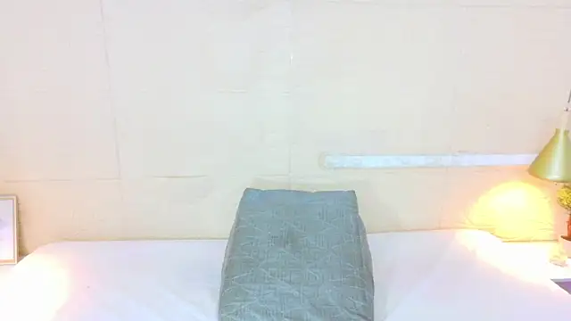 Shamiraa moore online show from 04-11-26, 06:00