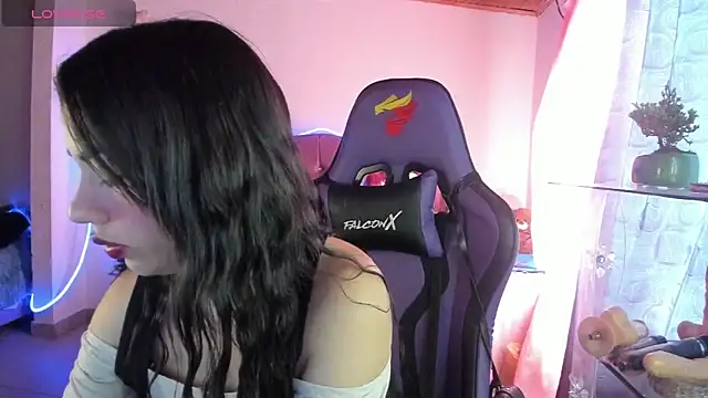 Alice ch1 online show from 09-26-25, 01:29